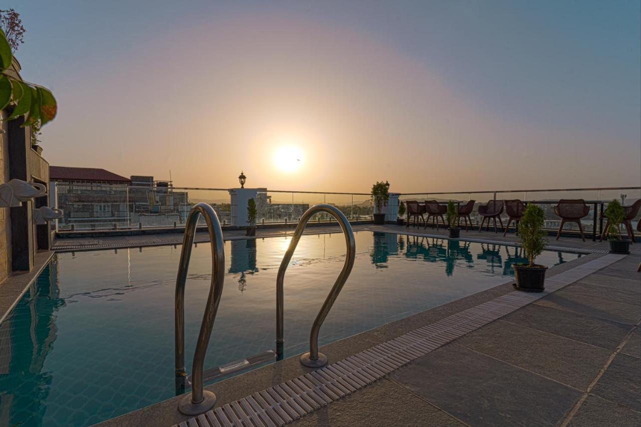 Revaas Lake View Boutique Stay Удайпур Екстериор снимка