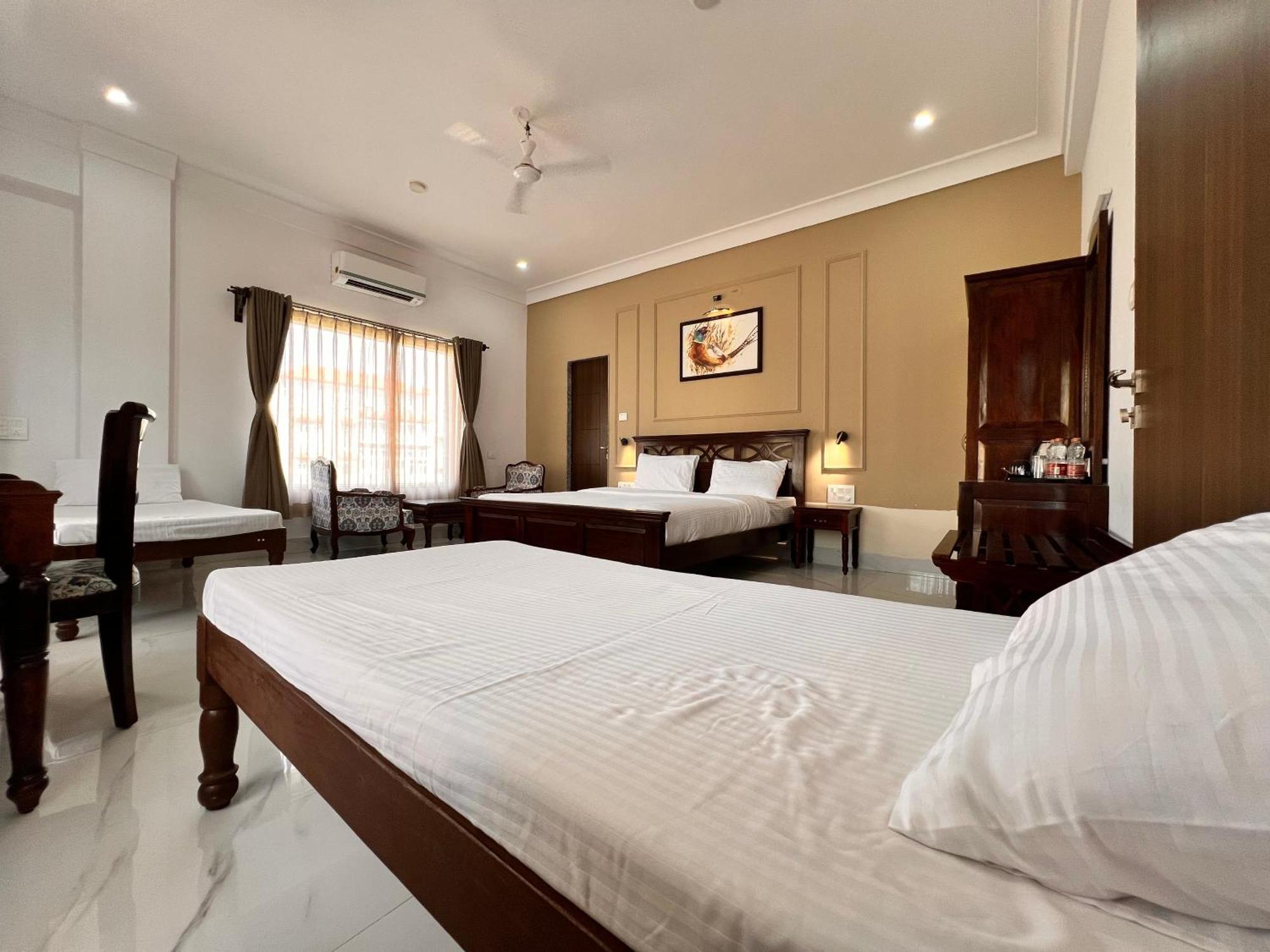 Revaas Lake View Boutique Stay Удайпур Екстериор снимка